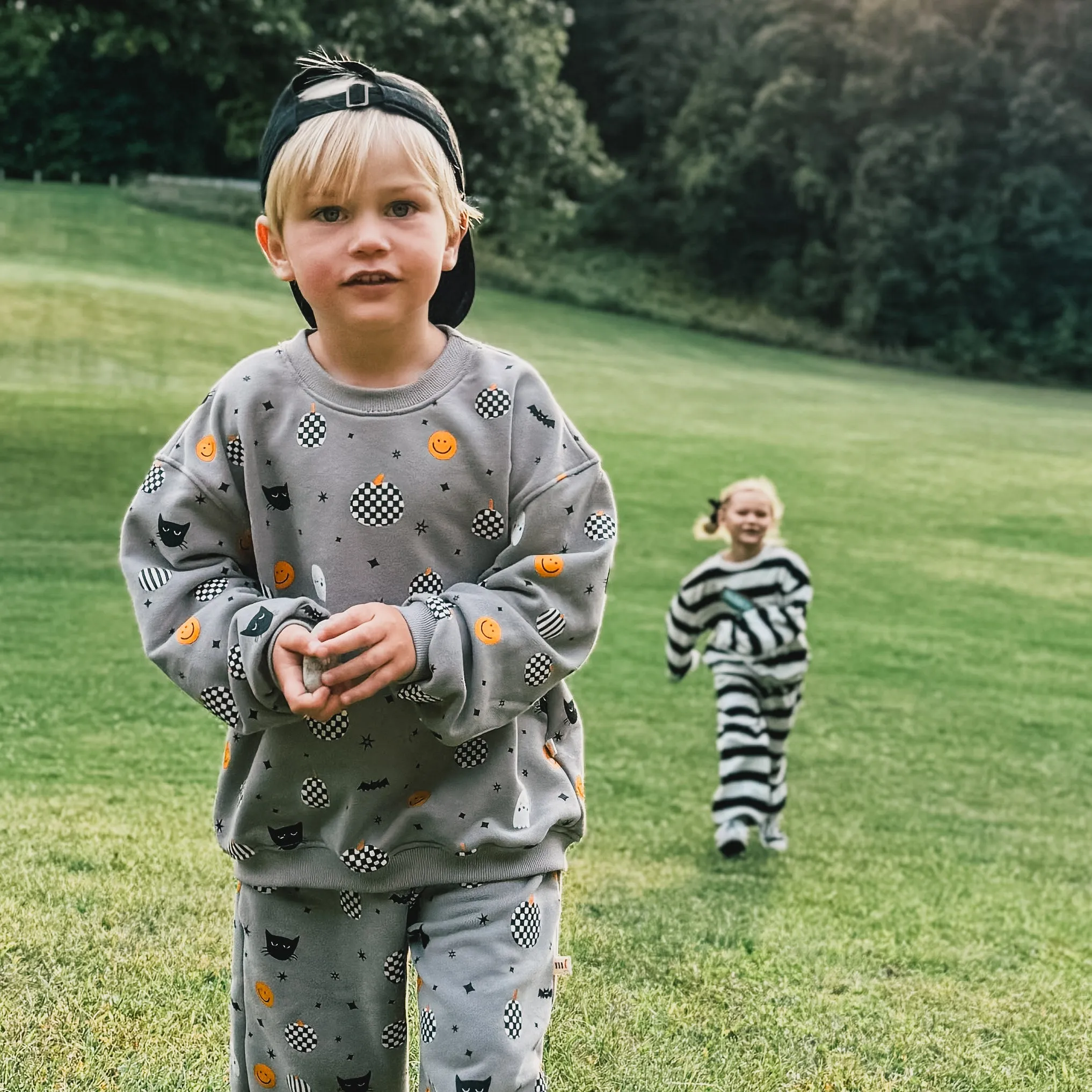 **IMPERFECT** SPOOKYLAND PULLOVER | oversized  drop shoulder | KIDS
