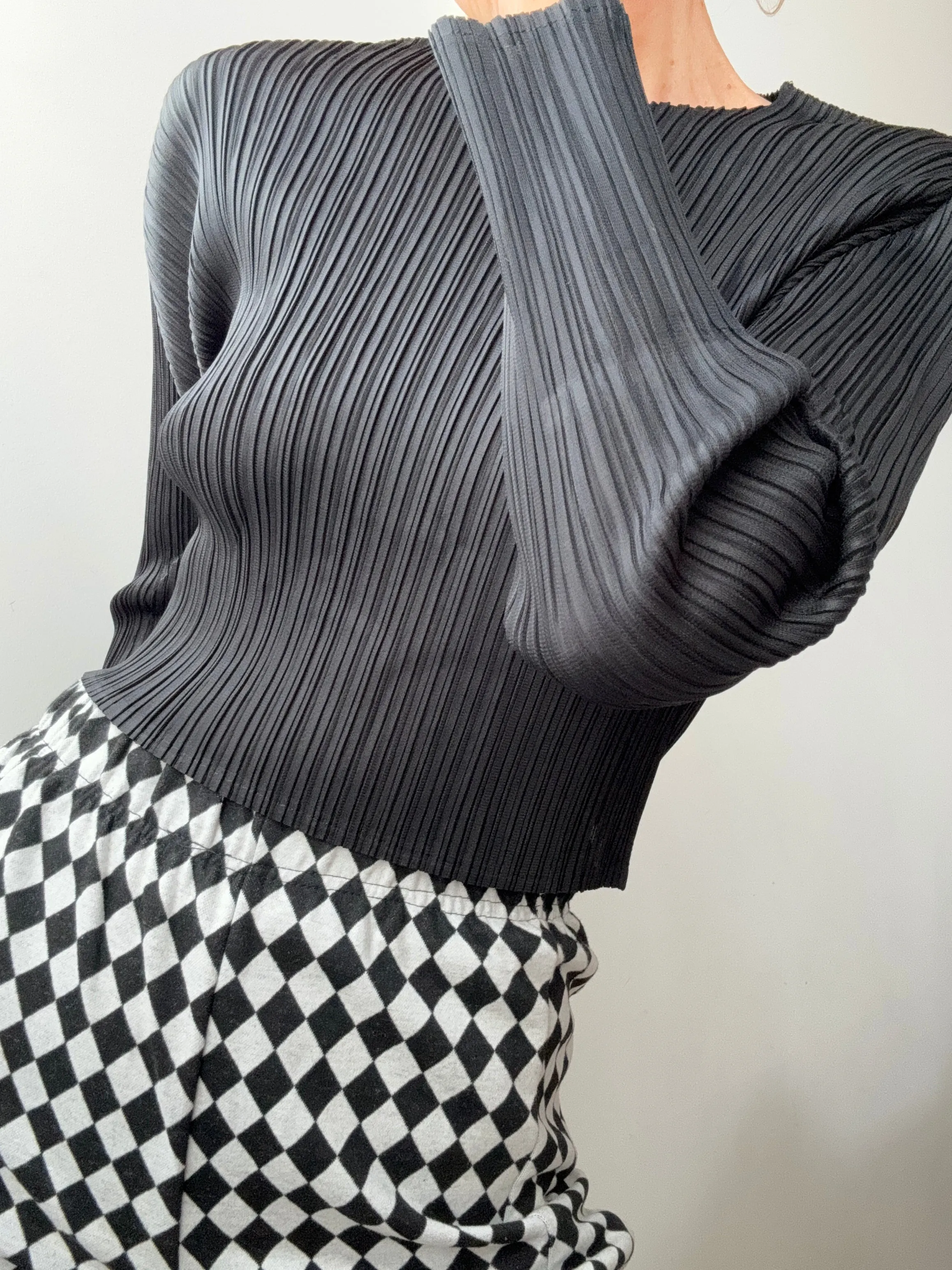 Pleat Me Long Sleeve Crop Top Black