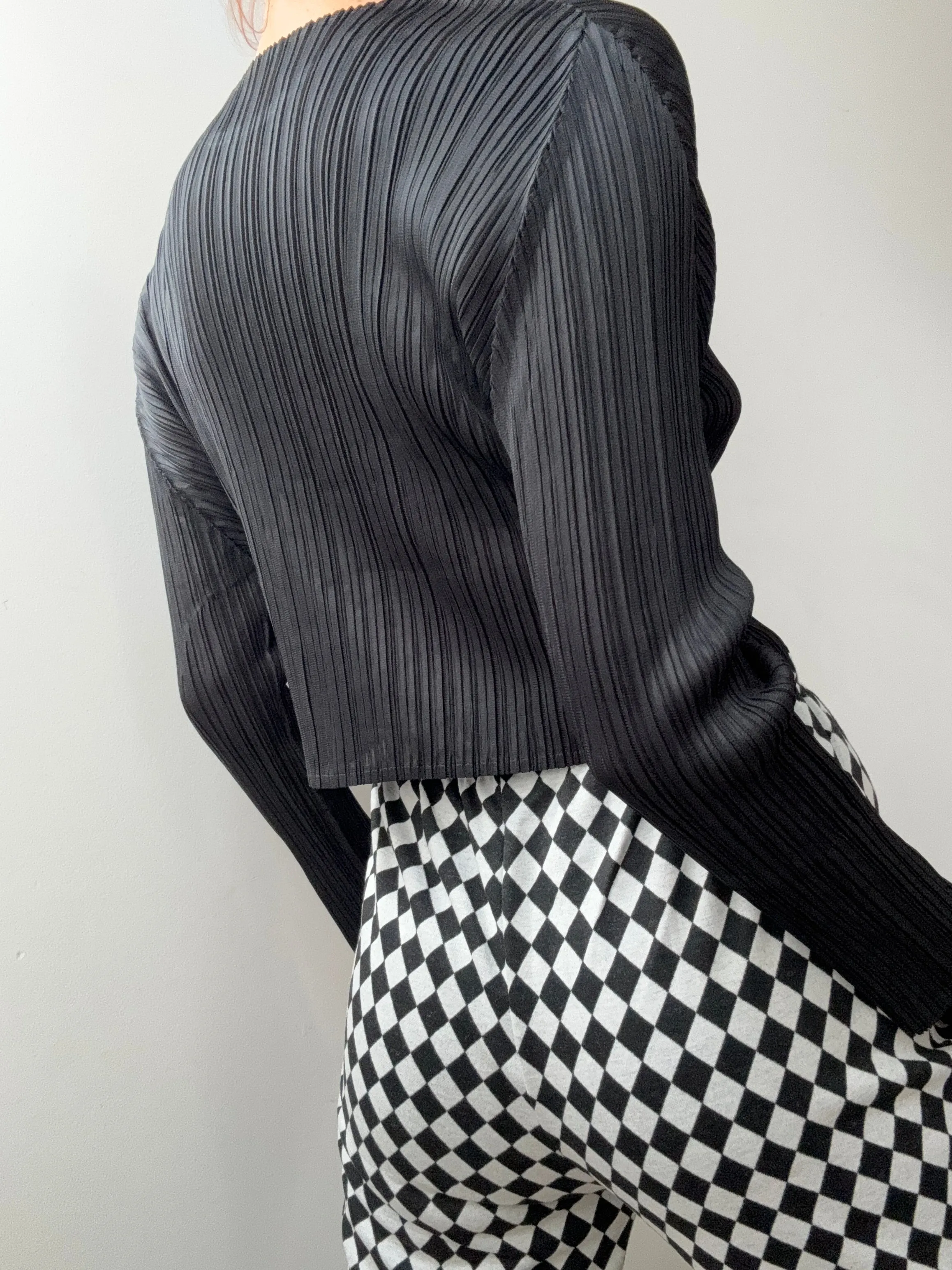 Pleat Me Long Sleeve Crop Top Black