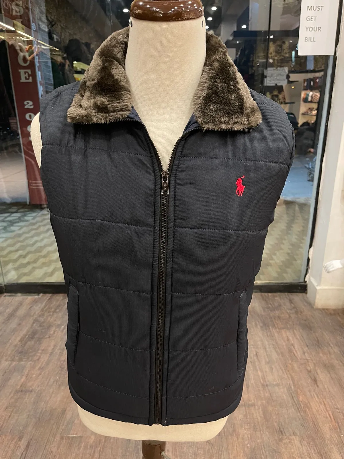 SLEEVELESS JACKETS -16