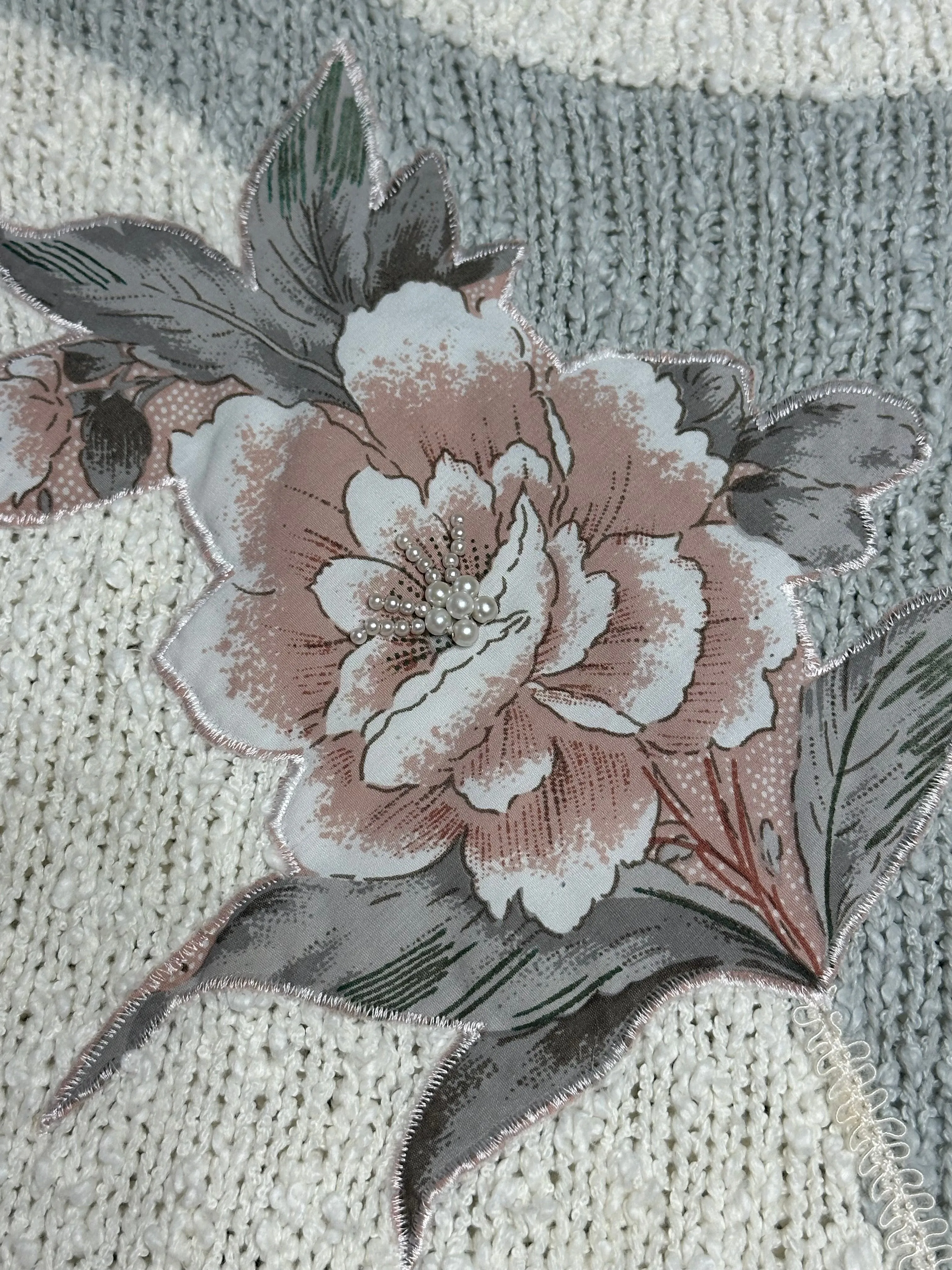Vintage 80s Beaded Floral Pastel Applique Sweater Vest (S/M)